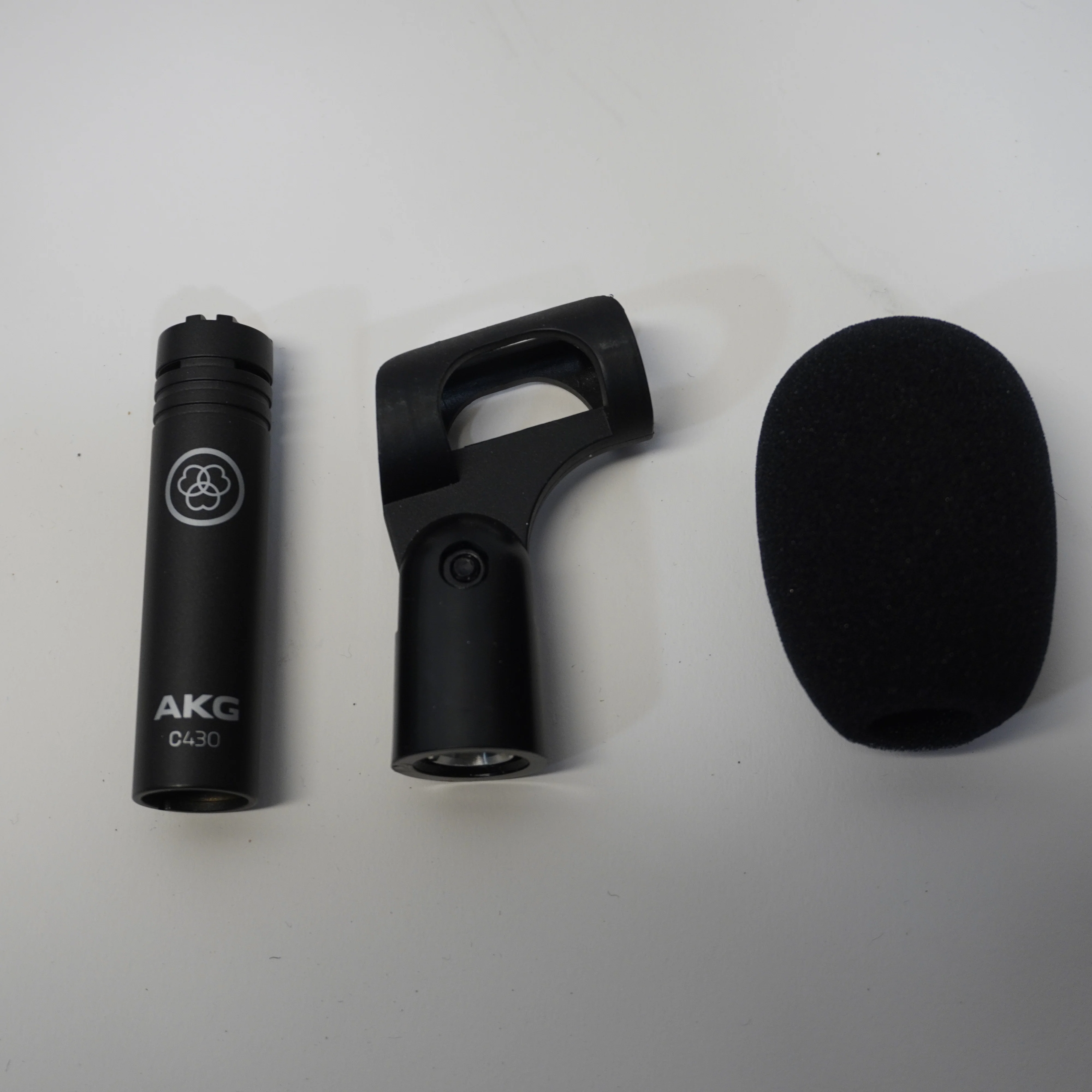 AKG 8-PIECE DRUM MIC SET - Image 17