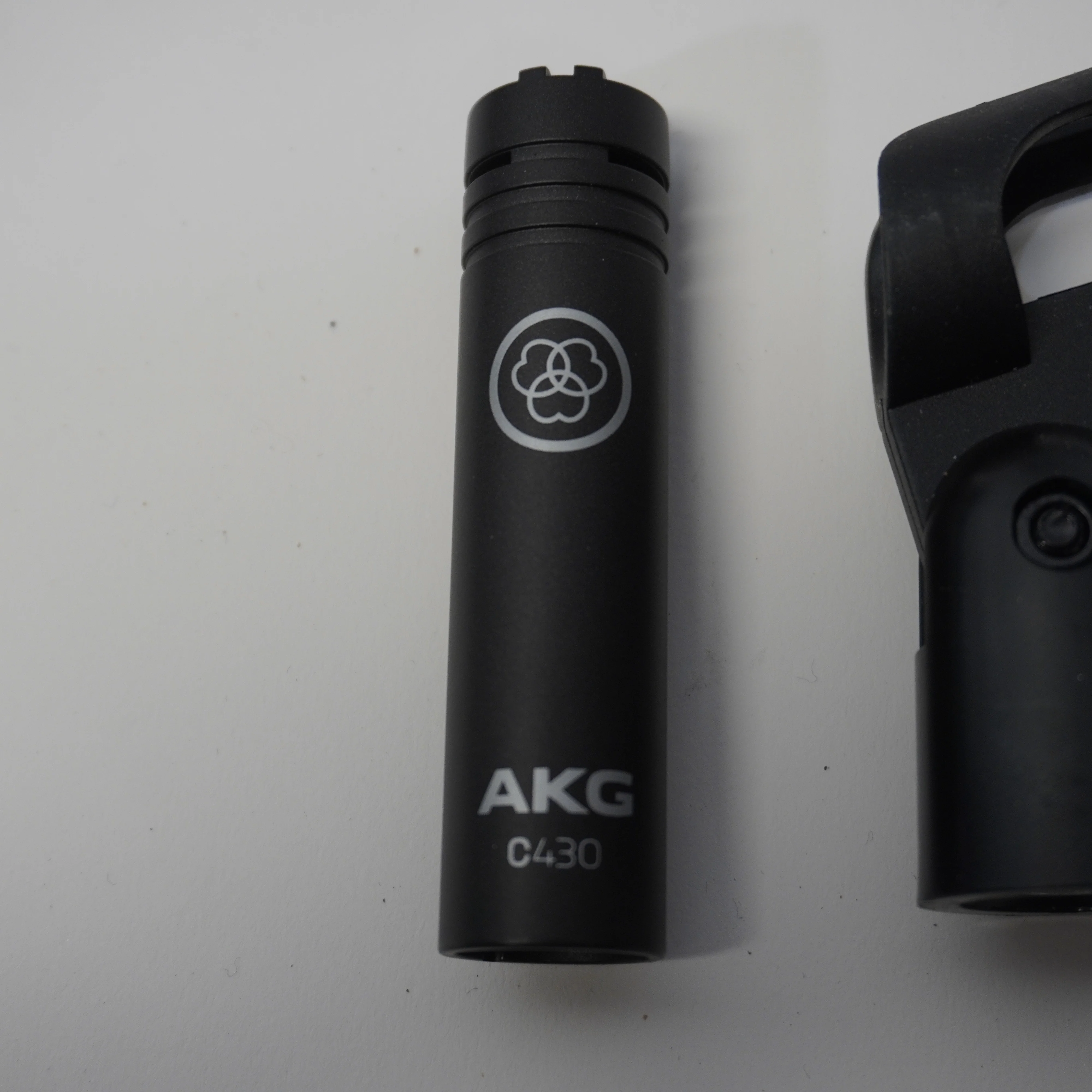 AKG 8-PIECE DRUM MIC SET - Image 18