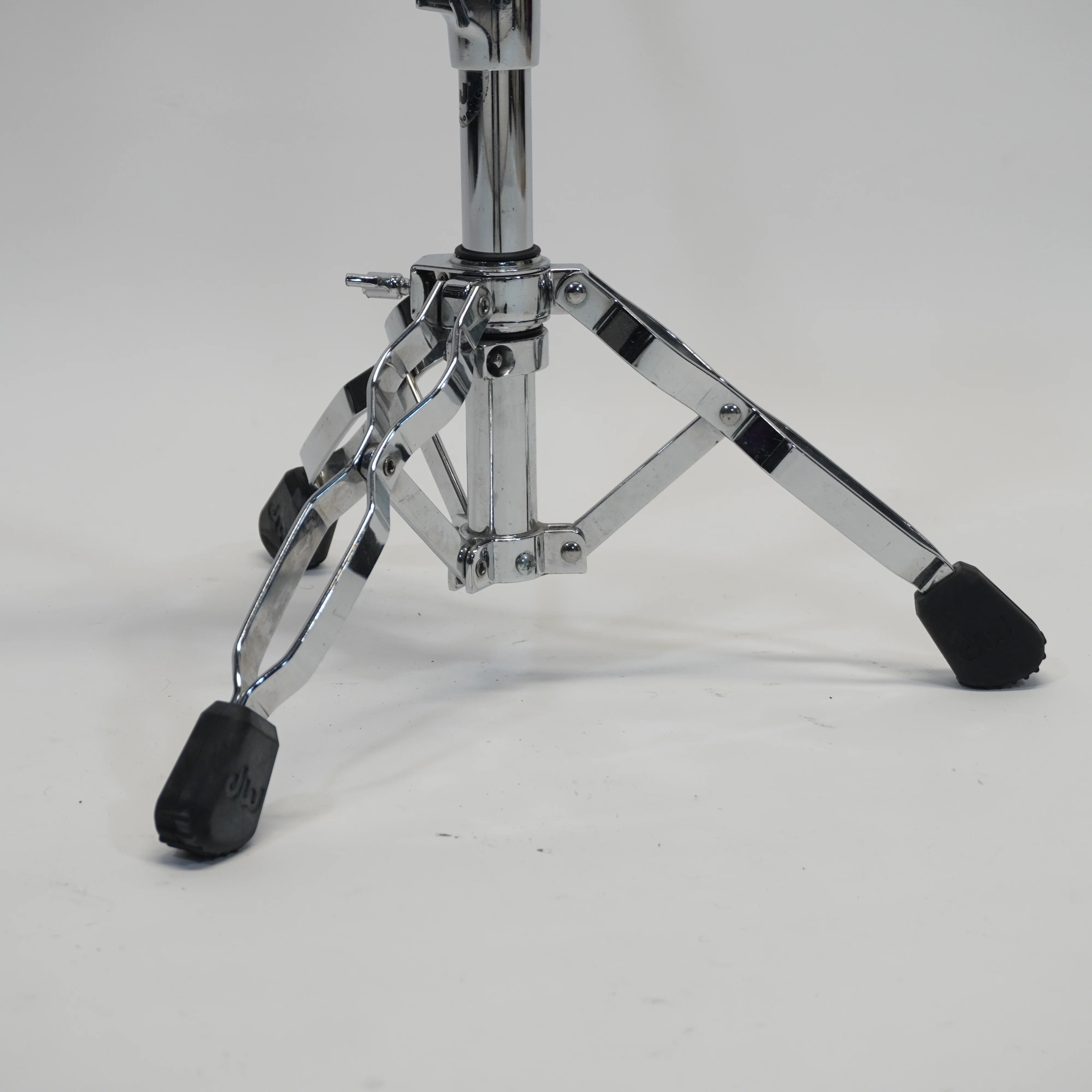 DW9300 SNARE DRUM STAND - Image 2