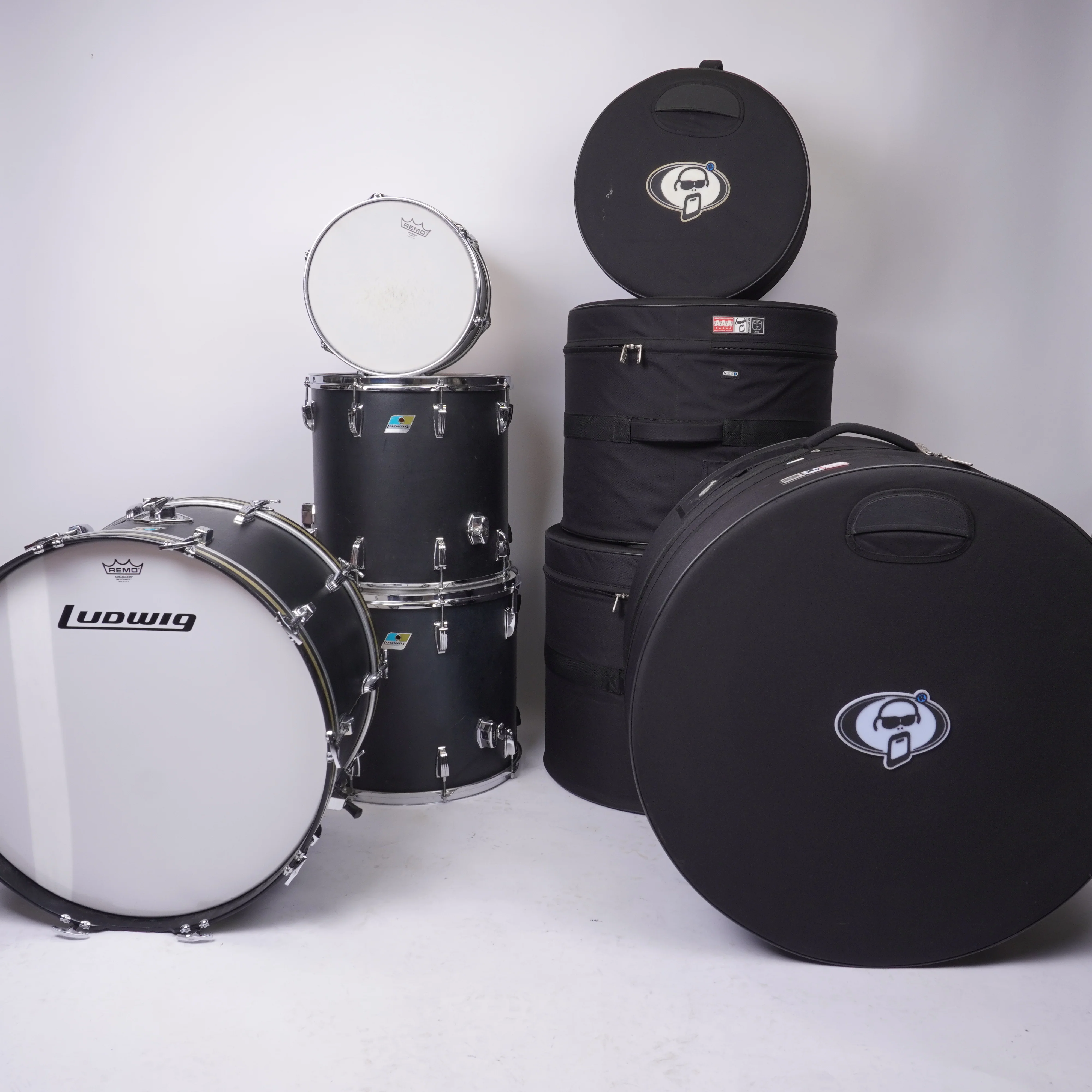 LUDWIG CLASSIC ROCK 4-PIECE DRUM KIT IN MATT BLACK WRAP 24/13/16/18 - Image 6