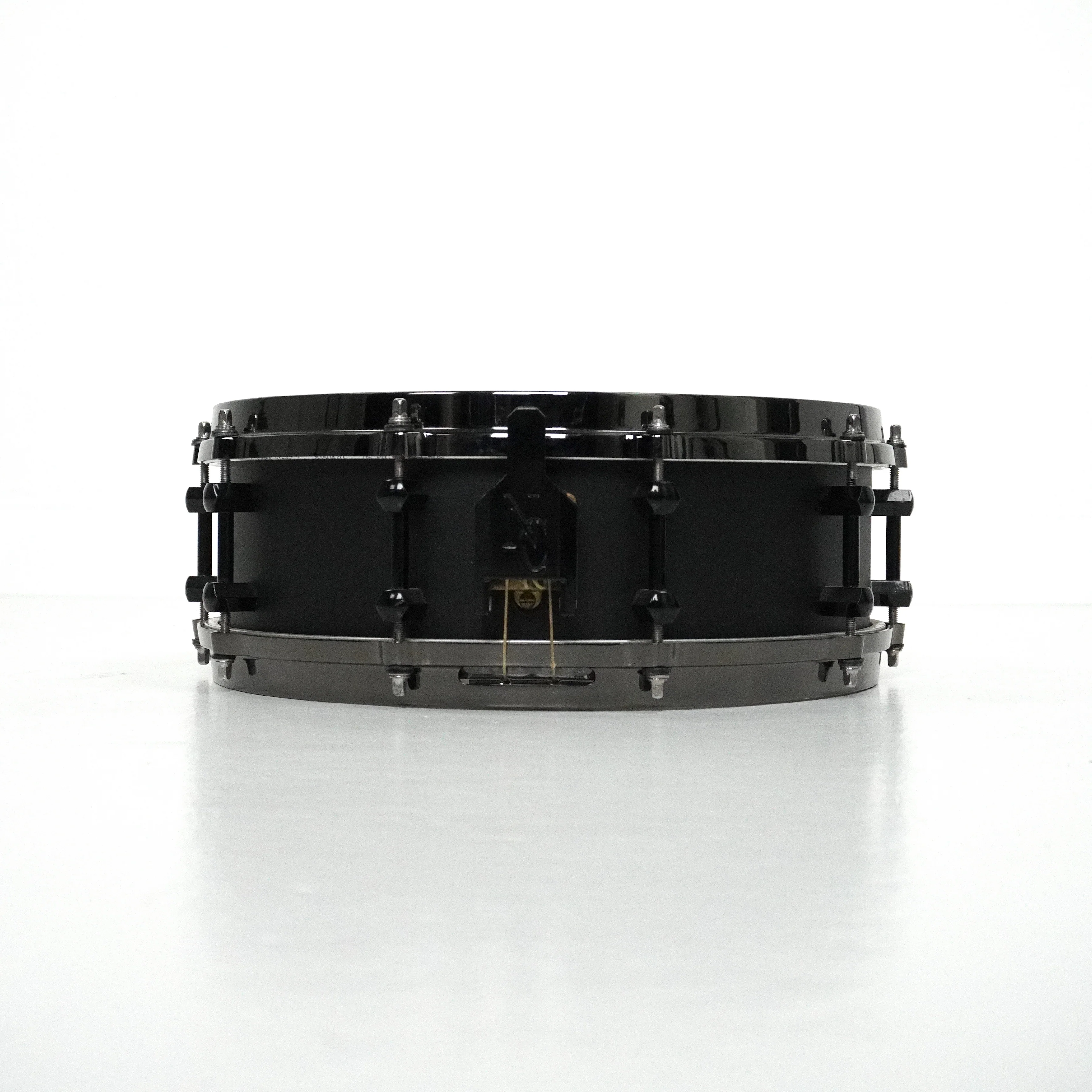 Noble & Cooley 14” x 5.5” Alloy Classic Snare Drum - Image 3