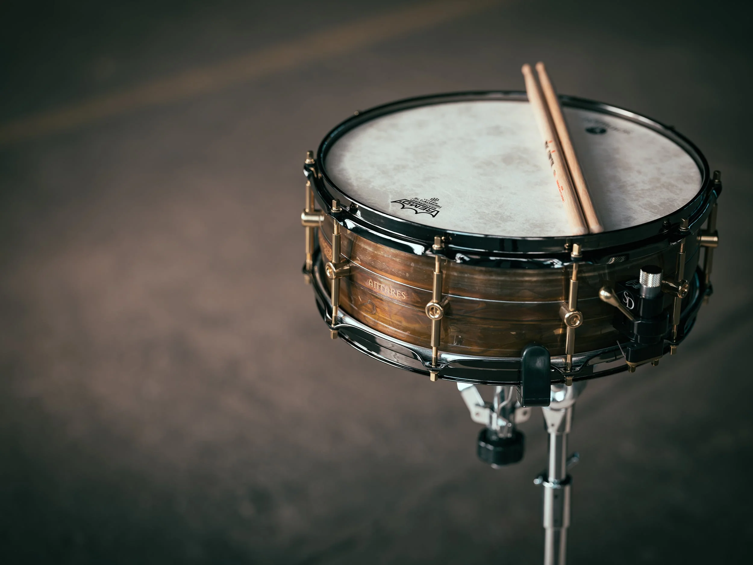 Schagerl Antares 14" x 6.5" Dark Vintage Brass Snare Drum - Image 4