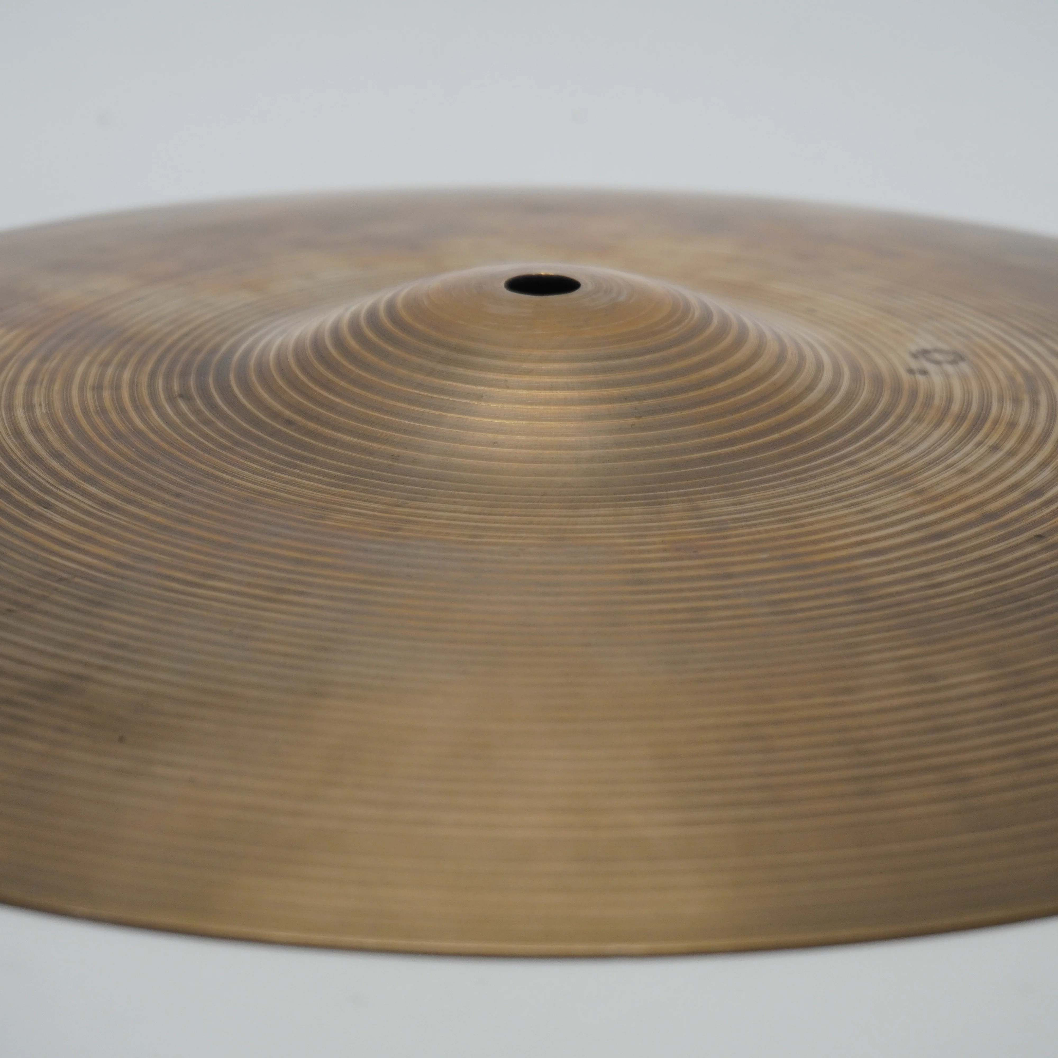 VINTAGE ZILDJIAN AVEDIS 14" HIHATS - Image 3