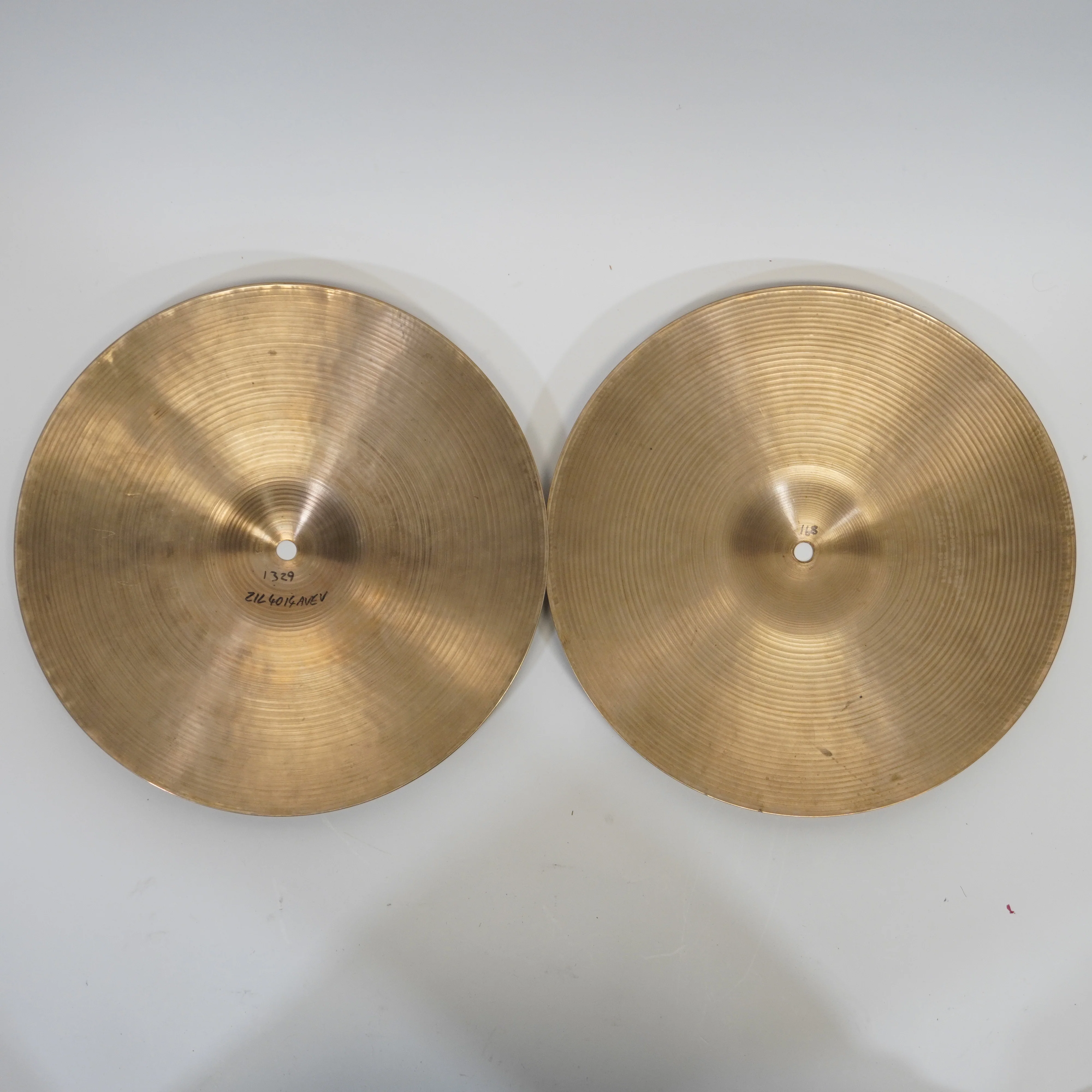 VINTAGE ZILDJIAN AVEDIS 14" HIHATS - Image 4
