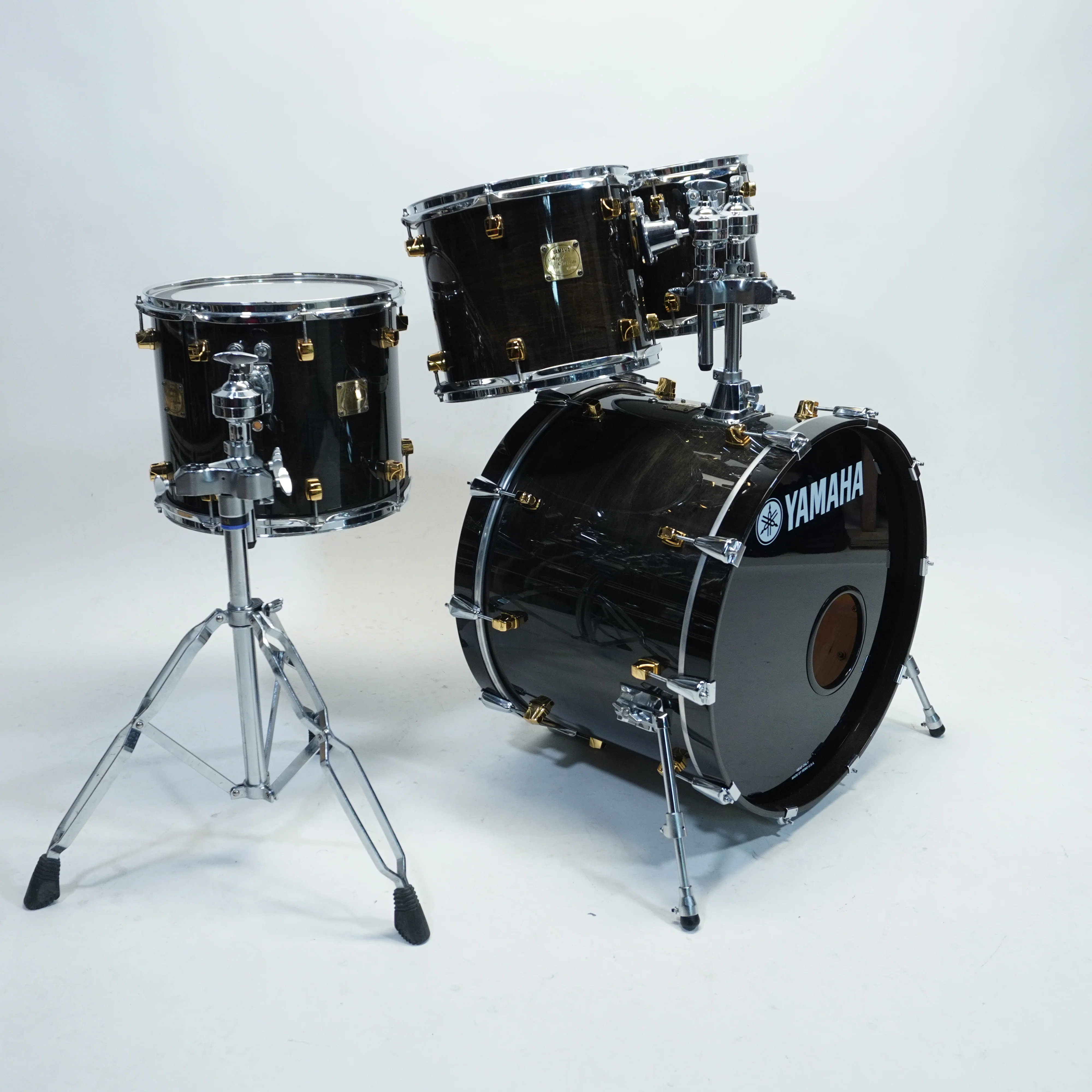 YAMAHA MAPLE CUSTOM 4-PIECE SHELL SET 22/10/12/14 IN BLACK LACQUER - Image 2